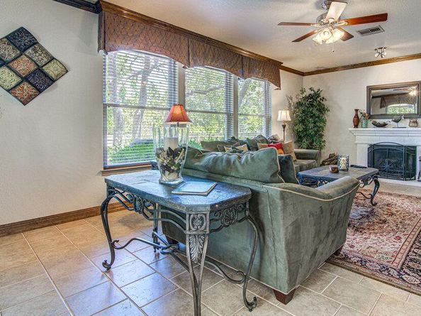 7712 Earp WAY, Austin TX 78729
