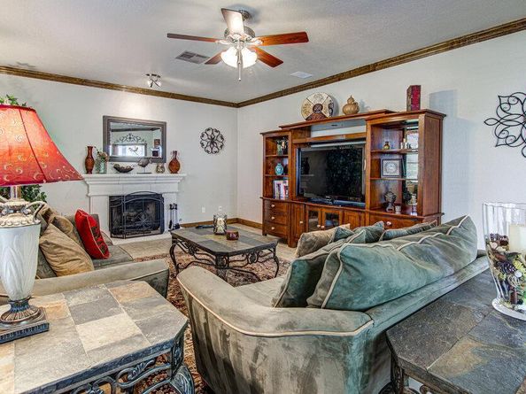 7712 Earp WAY, Austin TX 78729