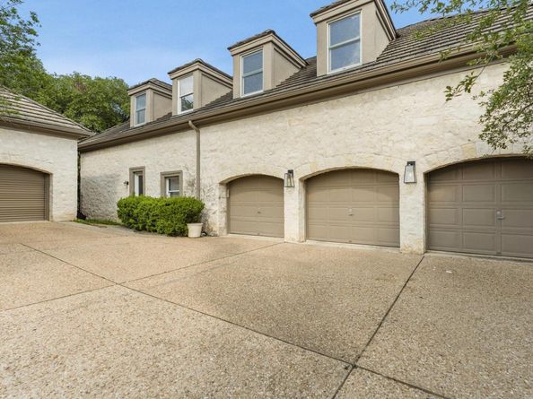 8616 Mendocino DR, Austin TX 78735