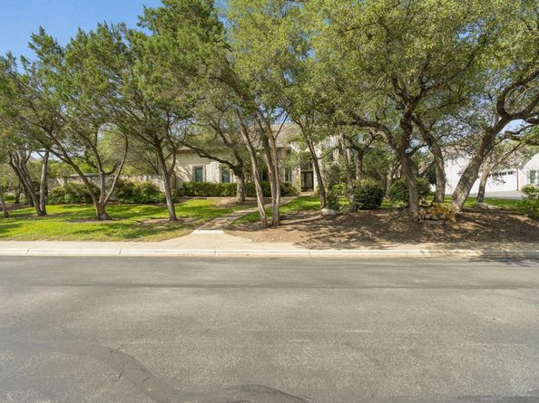 8616 Mendocino DR, Austin TX 78735