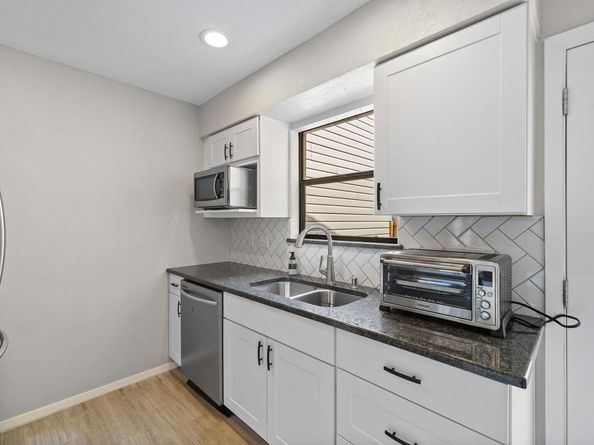 8400 Jamestown DR 410, Austin TX 78758