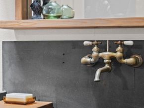 1400 Cripple Creek DR, Austin TX 78758