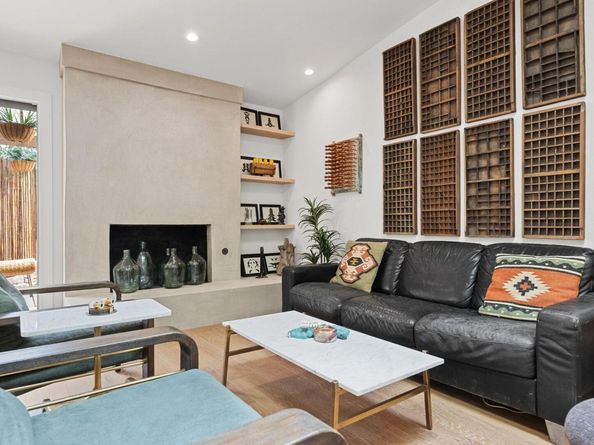 1400 Cripple Creek DR, Austin TX 78758