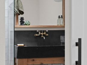 1400 Cripple Creek DR, Austin TX 78758