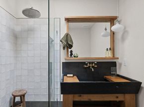 1400 Cripple Creek DR, Austin TX 78758