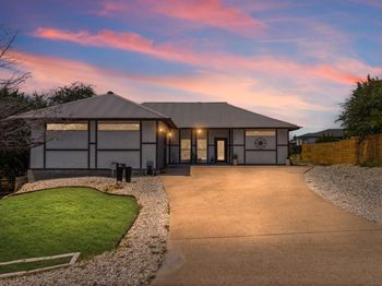 5704 Roundup WAY