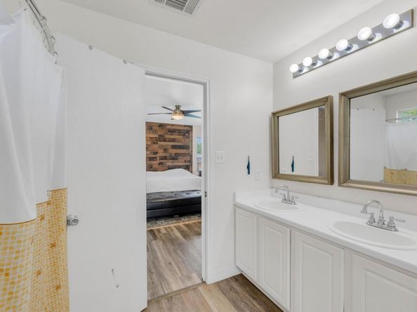 18400 Sun Haven CV, Elgin TX 78621