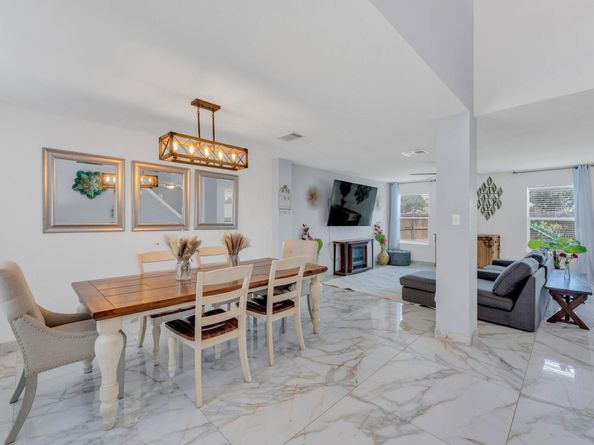 18400 Sun Haven CV, Elgin TX 78621