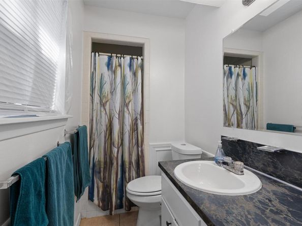 8204 Easter CV, Austin TX 78757