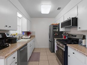 8204 Easter CV, Austin TX 78757