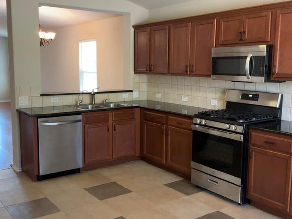 2840 Hearthsong LOOP, Round Rock TX 78665