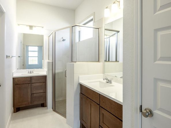 506 Menlo CIR, Liberty Hill TX 78642