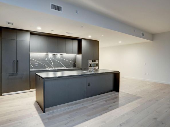 44 East Ave 4203, Austin TX 78701