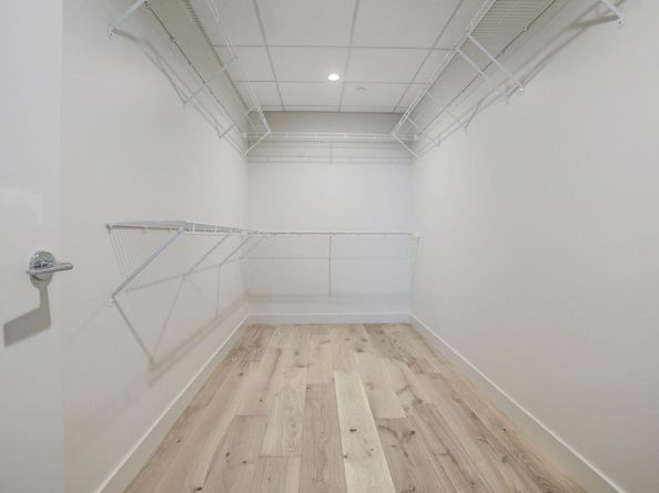 44 East Ave 4203, Austin TX 78701