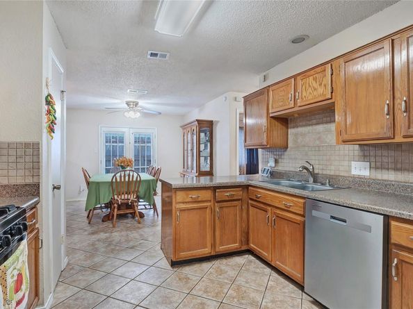 12715 Acadian Trl, Austin TX 78727