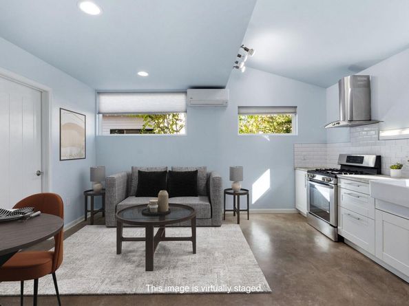 1309 Singleton Ave 2, Austin TX 78702