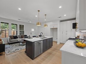 1906-2 Willow ST, Austin TX 78702