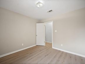 1009 Laurelleaf DR, Pflugerville TX 78660