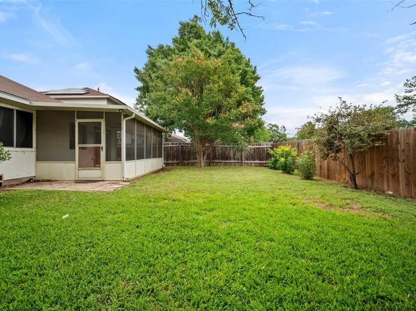 1009 Laurelleaf DR, Pflugerville TX 78660