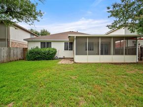 1009 Laurelleaf DR, Pflugerville TX 78660