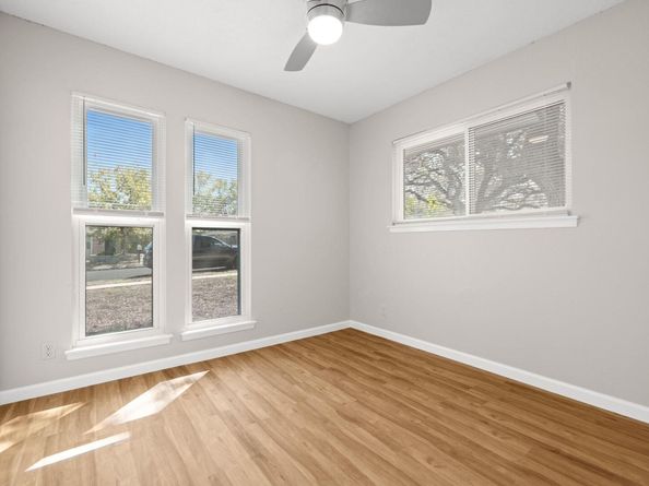 5806 Breezewood DR, Austin TX 78745