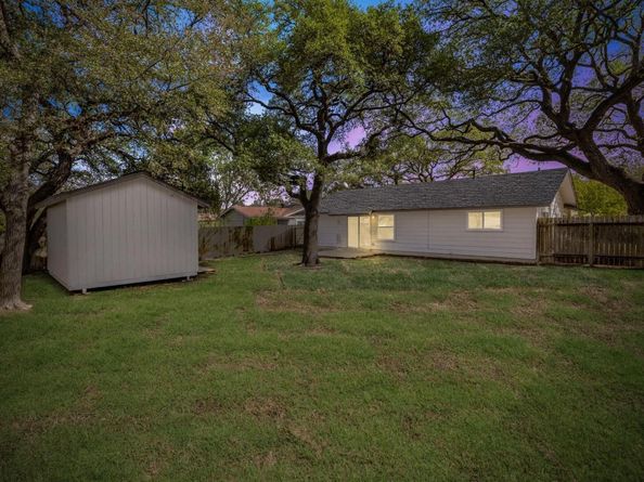 5806 Breezewood DR, Austin TX 78745