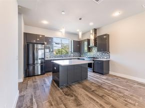 1417 Kramer LN 9, Austin TX 78758