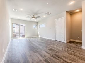 1417 Kramer LN 9, Austin TX 78758