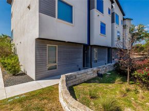 1417 Kramer LN 9, Austin TX 78758