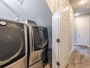 1417 Kramer LN 9, Austin TX 78758