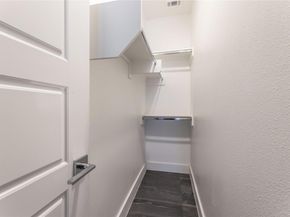 1417 Kramer LN 9, Austin TX 78758
