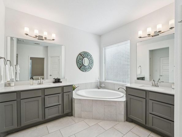 1917 Woolsey WAY, Leander TX 78641