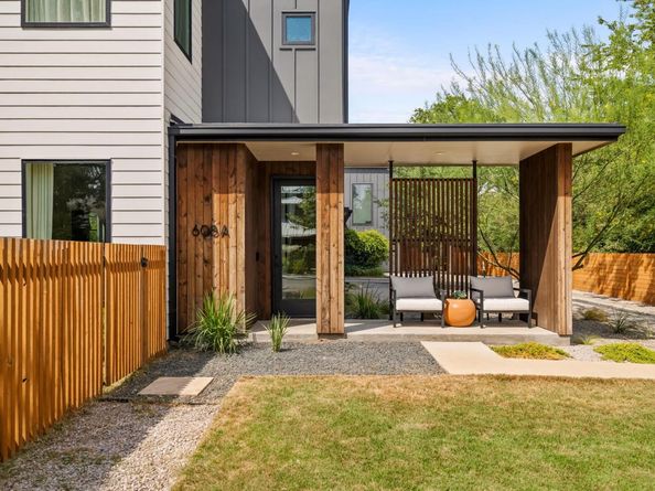 608 Brentwood ST A, Austin TX 78752