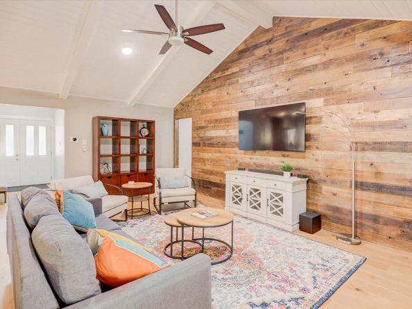 2713 Bryonhall DR, Austin TX 78745