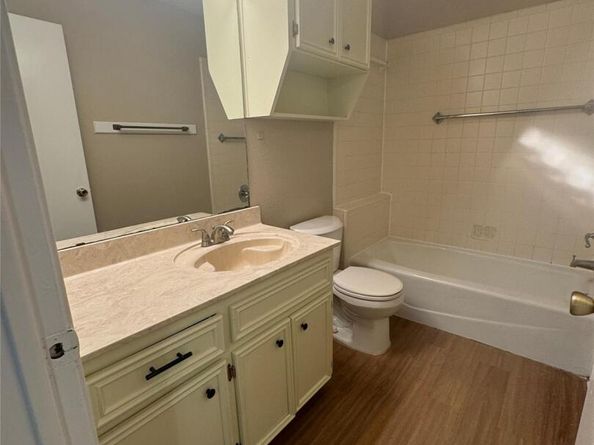 214 Tamara DR A & B, Georgetown TX 78628