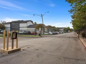 1748 Ohlen Rd 3, Austin TX 78757