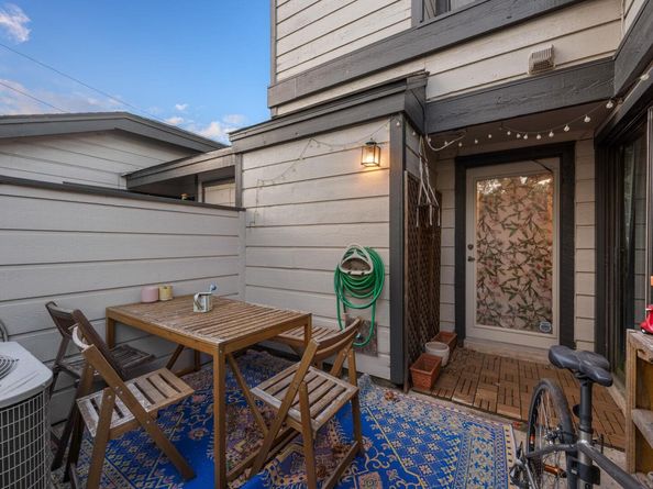 1748 Ohlen Rd 3, Austin TX 78757