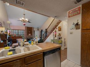 1748 Ohlen Rd 3, Austin TX 78757