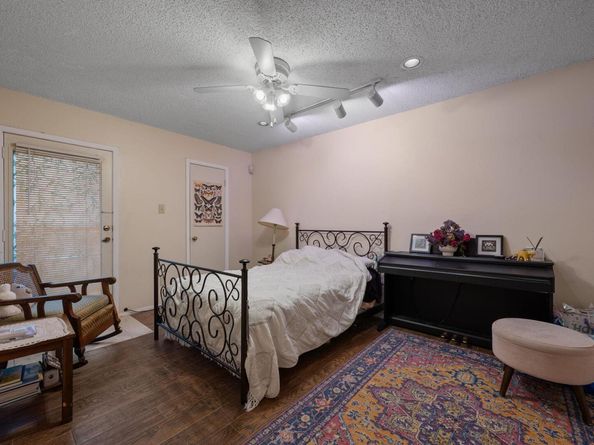 1748 Ohlen Rd 3, Austin TX 78757