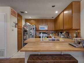 1748 Ohlen Rd 3, Austin TX 78757