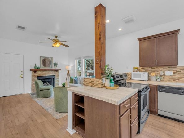 2414 Longview ST 101, Austin TX 78705