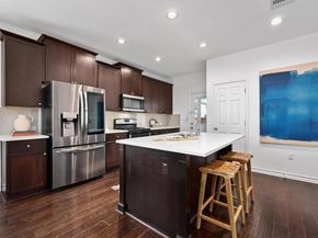 5400 Golden Canary LN 49, Austin TX 78723