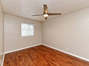 2401 Manor RD 120, Austin TX 78722