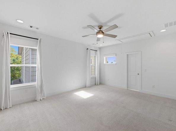 1010 Muse LN 15, Austin TX 78702