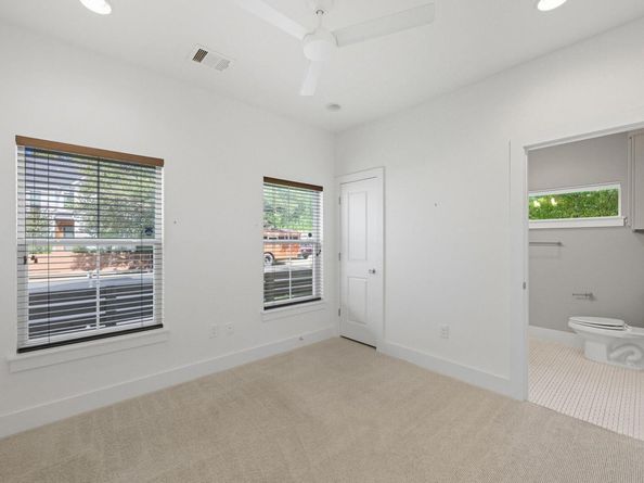 1010 Muse LN 15, Austin TX 78702