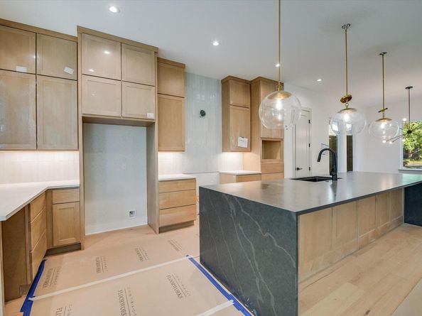 4510 Hank Ave, Austin TX 78745