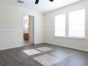 1705 Sylvia LN, Round Rock TX 78681