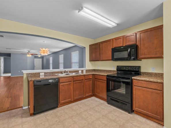 6025 Nelson Oaks DR, Austin TX 78724