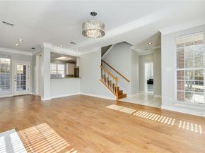4010 Long Champ DR 14, Austin TX 78746