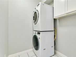 4010 Long Champ DR 14, Austin TX 78746